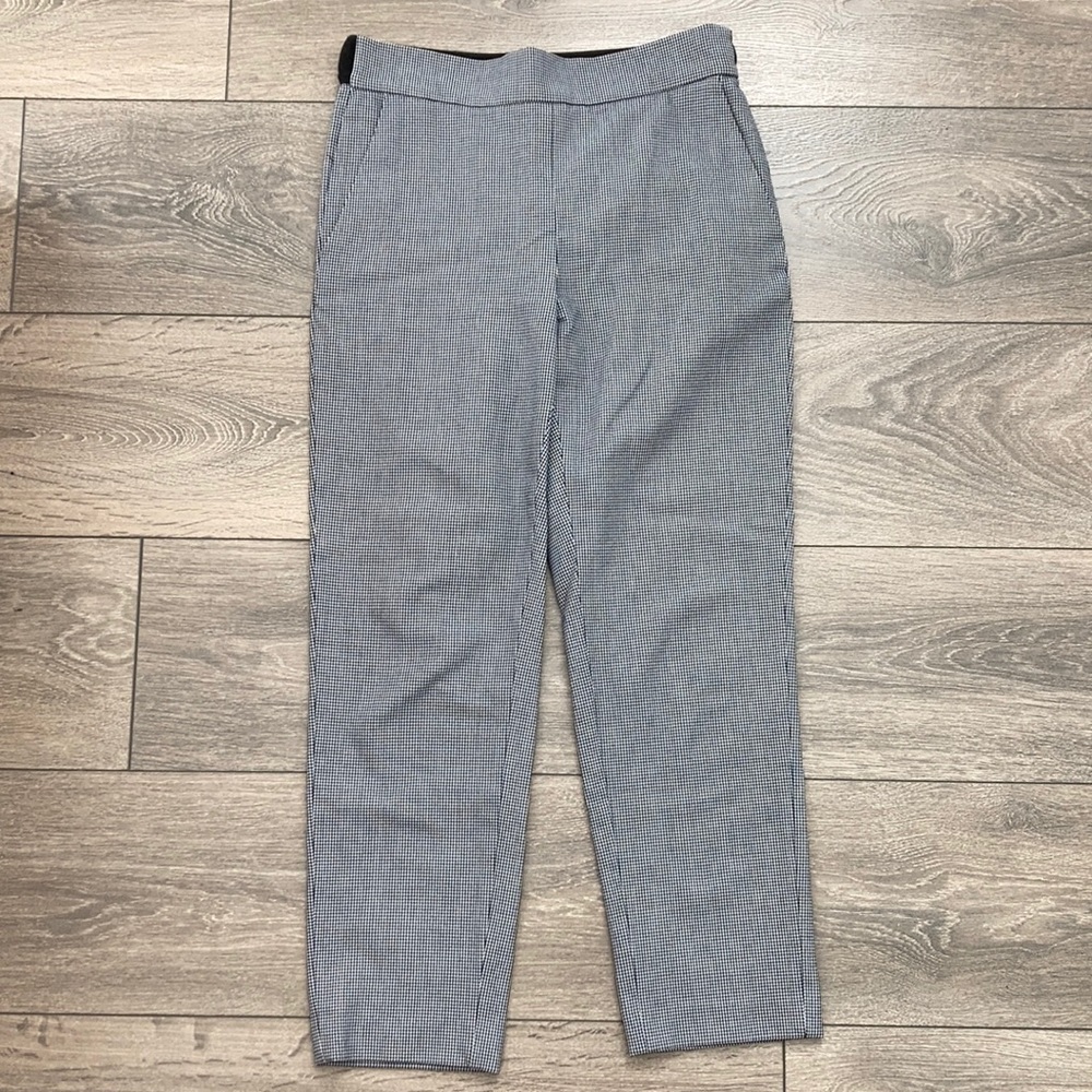 Aritzia dress pants with elastic waist, size 0
